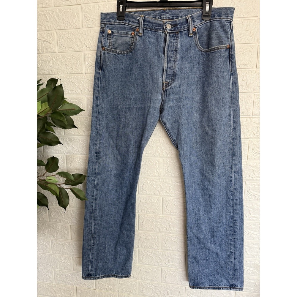 Levis 501 Button Fly Straight Leg Blue Jeans Mens 33x30